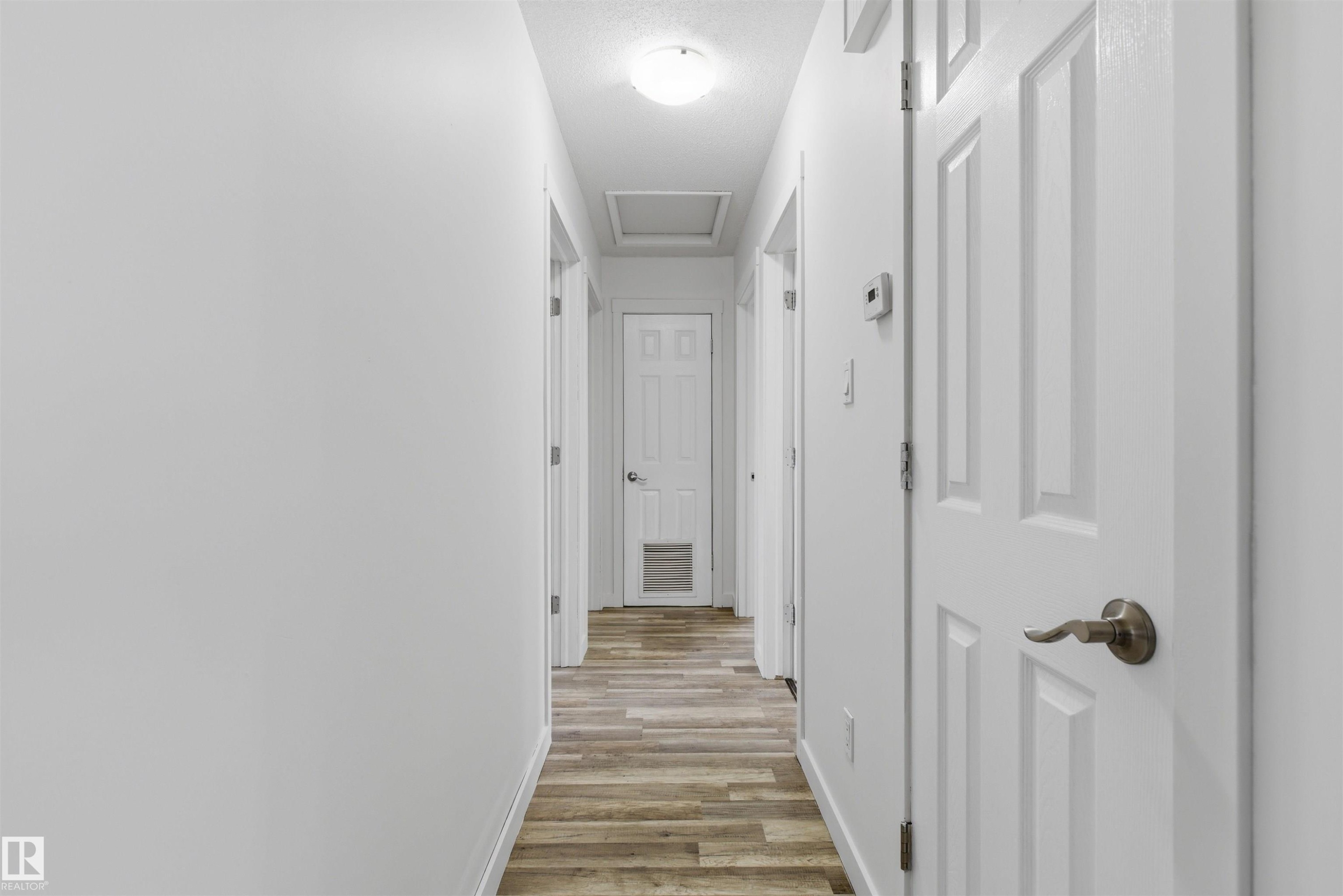 7604 142 Avenue, Edmonton, AB - Indoor Photo Showing Other Room