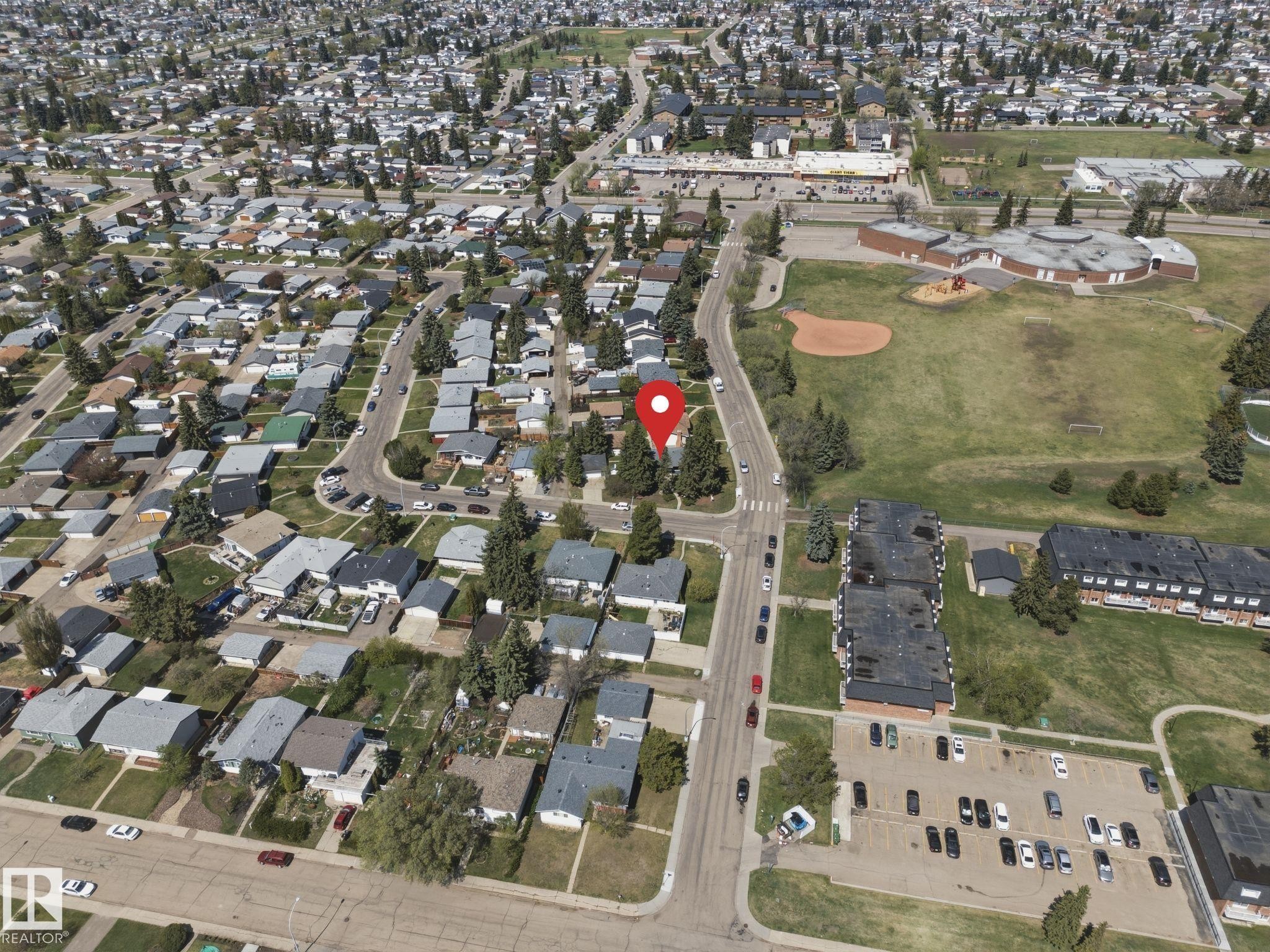 7604 142 Avenue, Edmonton, AB - With View