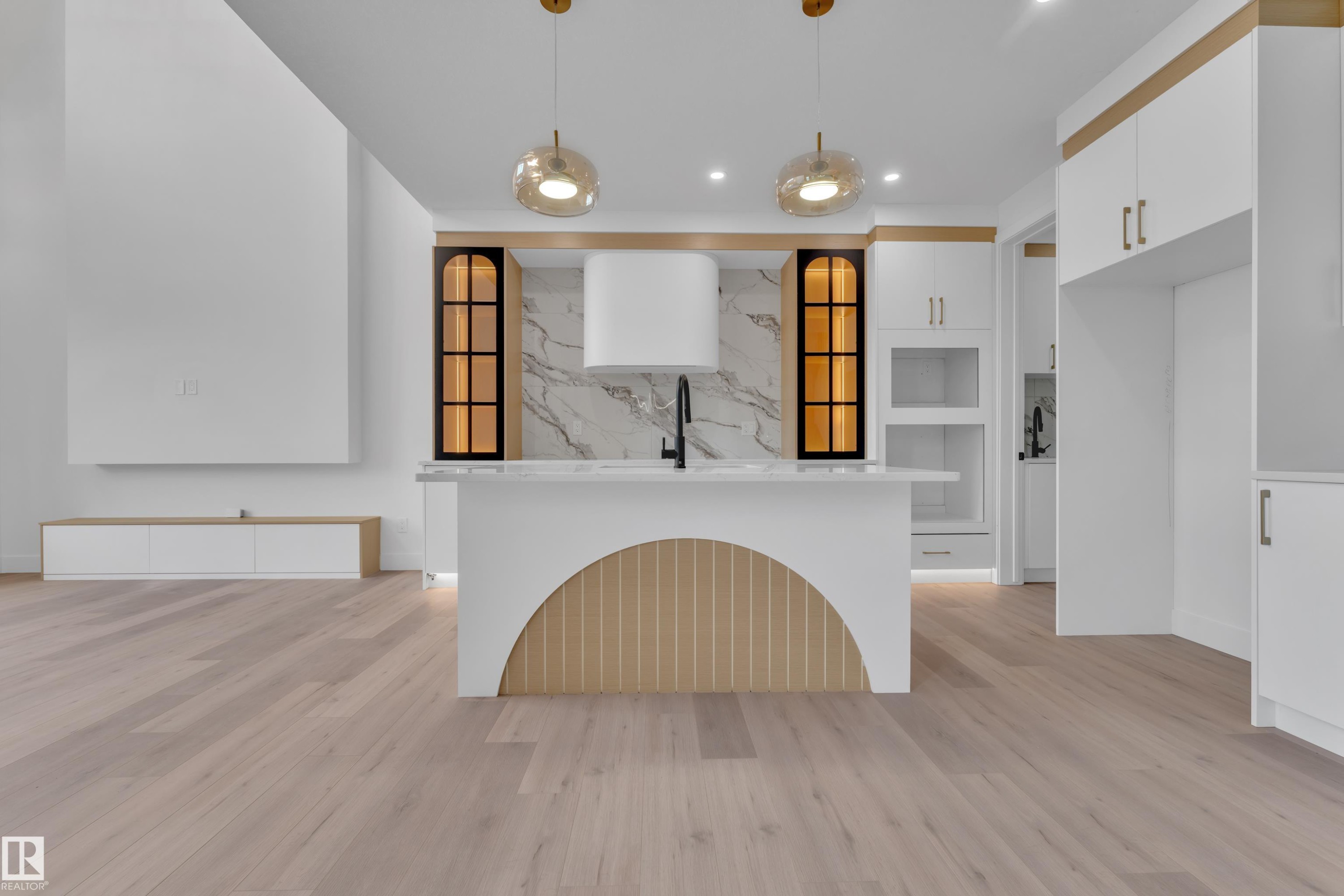 8441 Mayday Link Sw, Edmonton, AB - Indoor