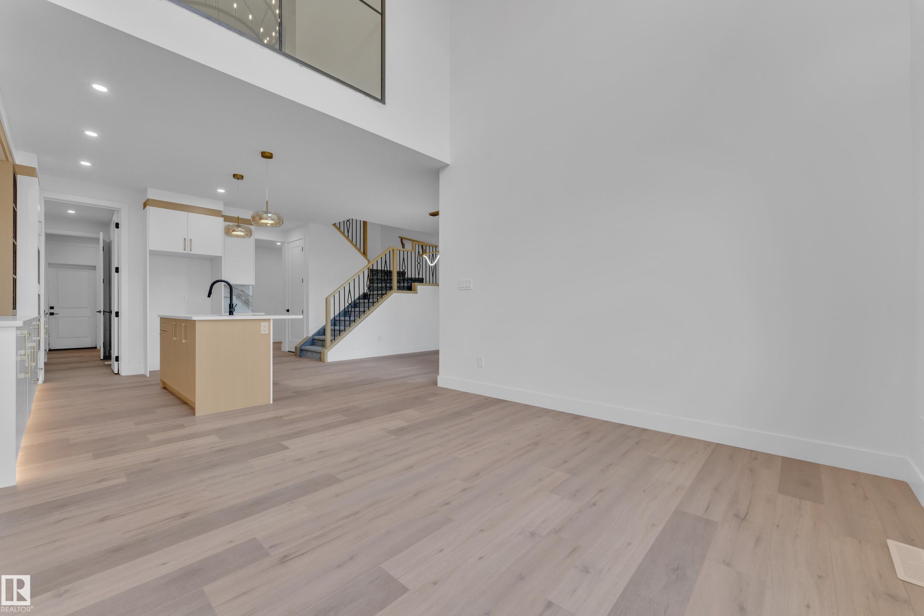 8441 Mayday Link Sw, Edmonton, AB - Indoor