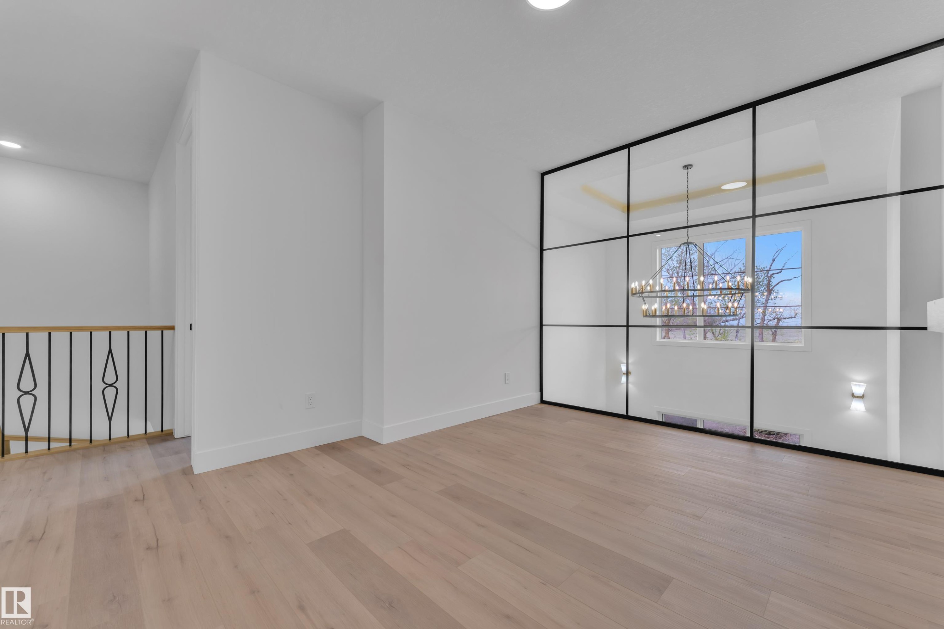 8441 Mayday Link Sw, Edmonton, AB - Indoor Photo Showing Other Room