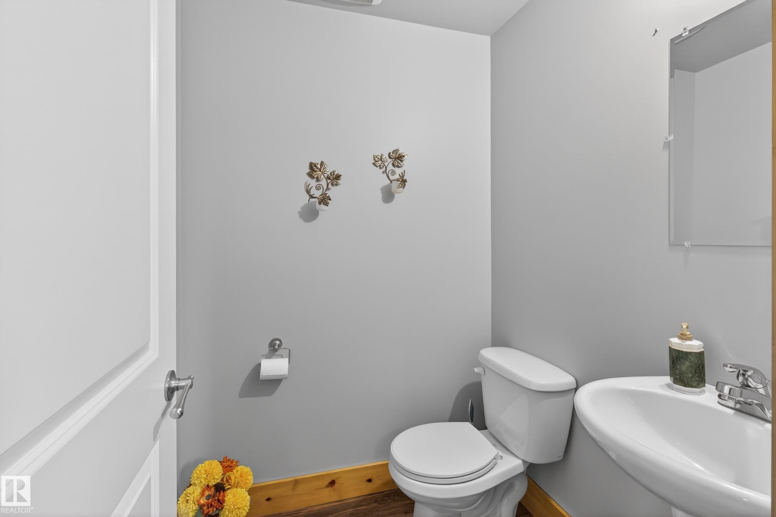 21 Beaverhill View Cr, Tofield, AB - Indoor Photo Showing Bathroom