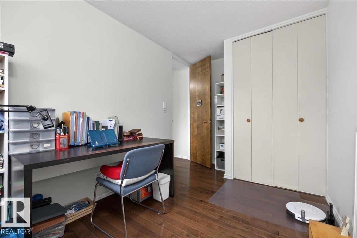 4124 121 Street, Edmonton, AB - Indoor