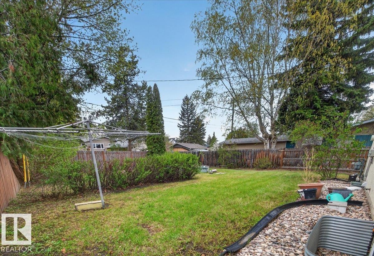4124 121 Street, Edmonton, AB - Outdoor With Backyard