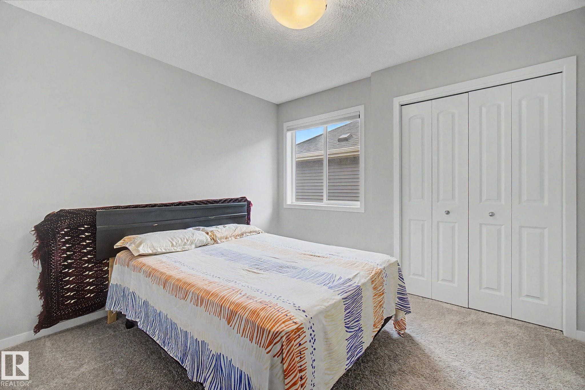 2233 56 Street Sw, Edmonton, AB - Indoor Photo Showing Bedroom