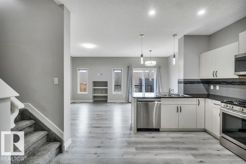 2580 Casey Way, Edmonton, AB - Indoor Photo Showing Kitchen With Double Sink