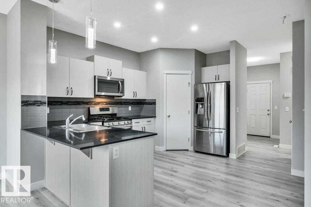 2580 Casey Way, Edmonton, AB - Indoor Photo Showing Kitchen With Double Sink