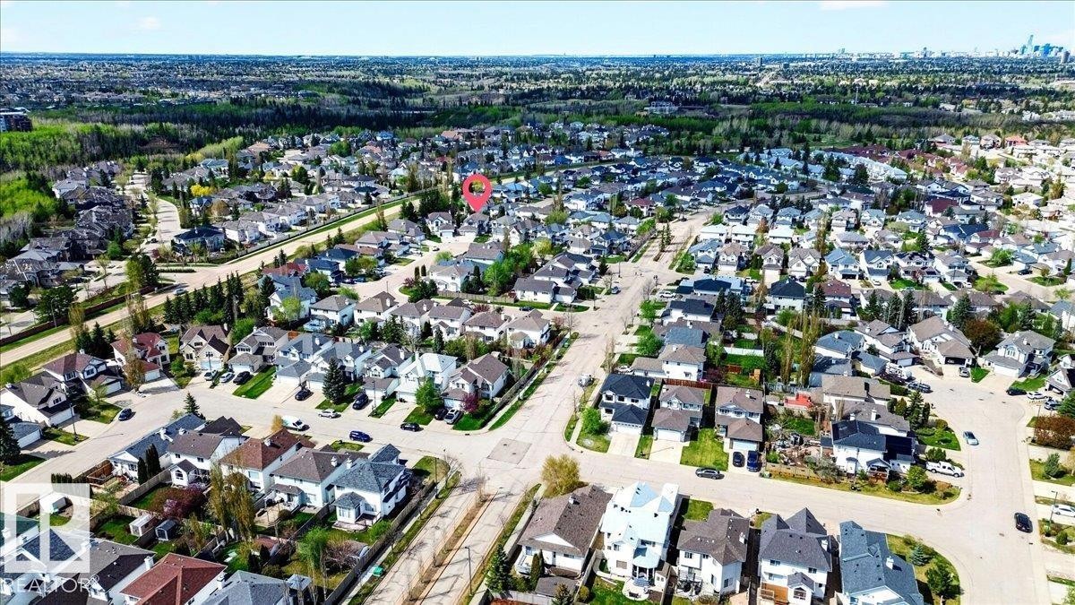 Expansive residential neighborhood featuring numerous detached properties on individual lots - 11824 13 Avenue, Edmonton, AB - Outdoor With View