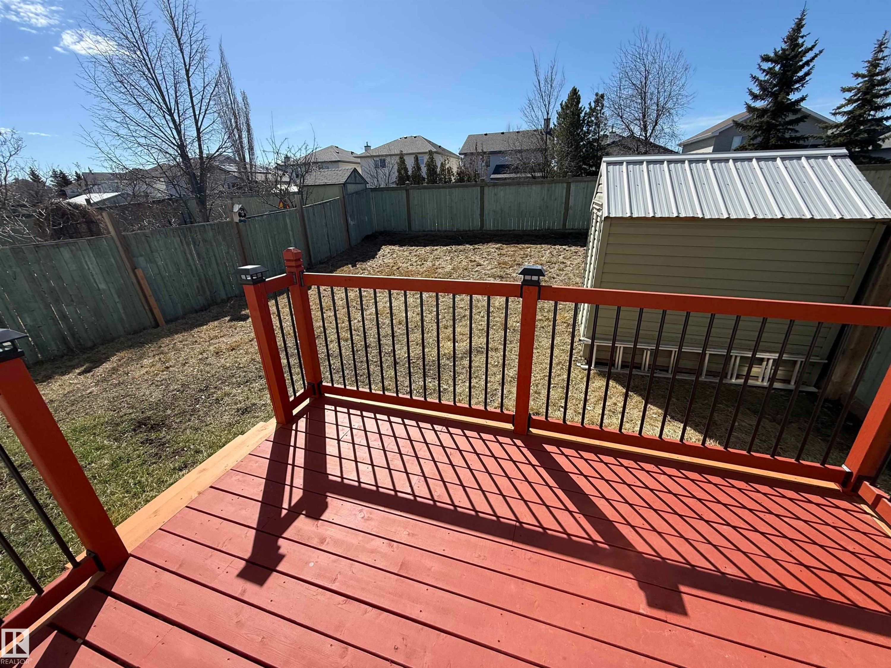 21113 92A Avenue, Edmonton, AB - Outdoor