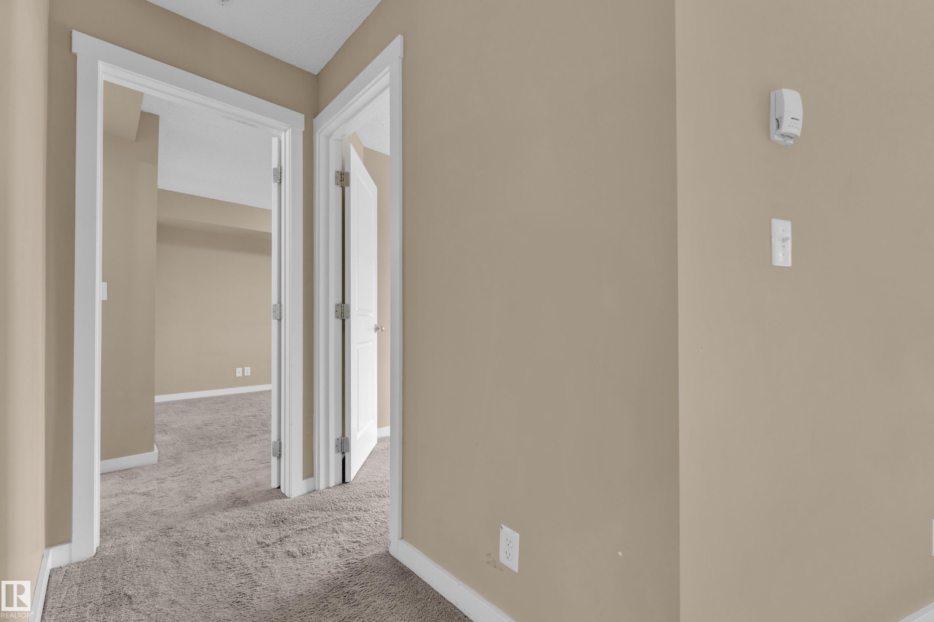 303 111 Watt Common, Edmonton, AB - Indoor Photo Showing Other Room