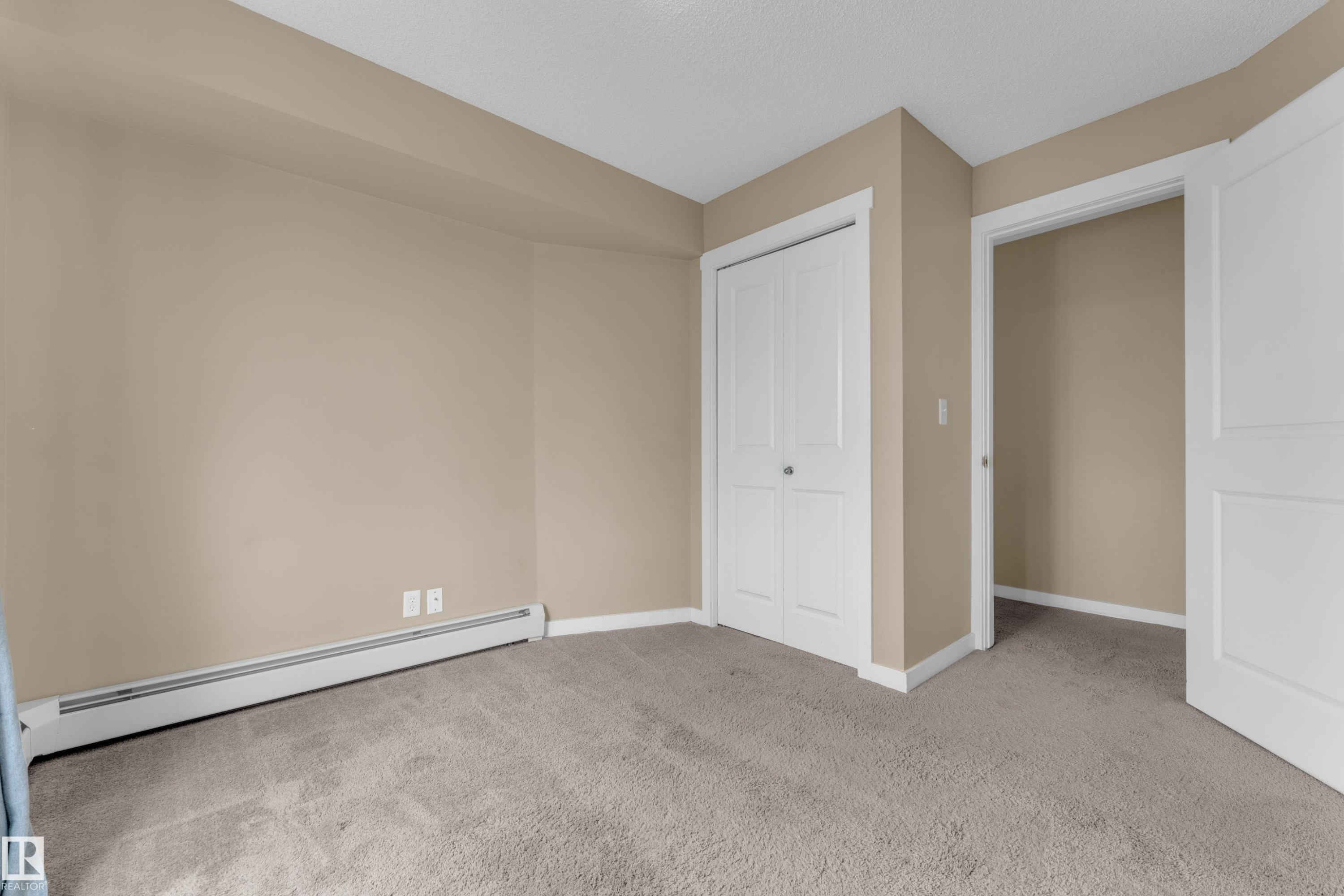 303 111 Watt Common, Edmonton, AB - Indoor Photo Showing Other Room