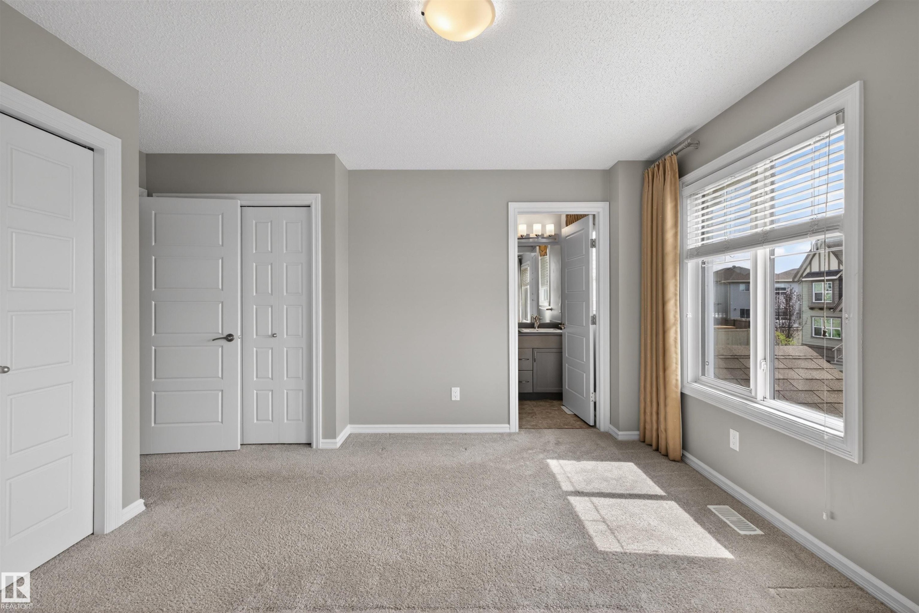 828 36 Avenue, Edmonton, AB - Indoor Photo Showing Other Room