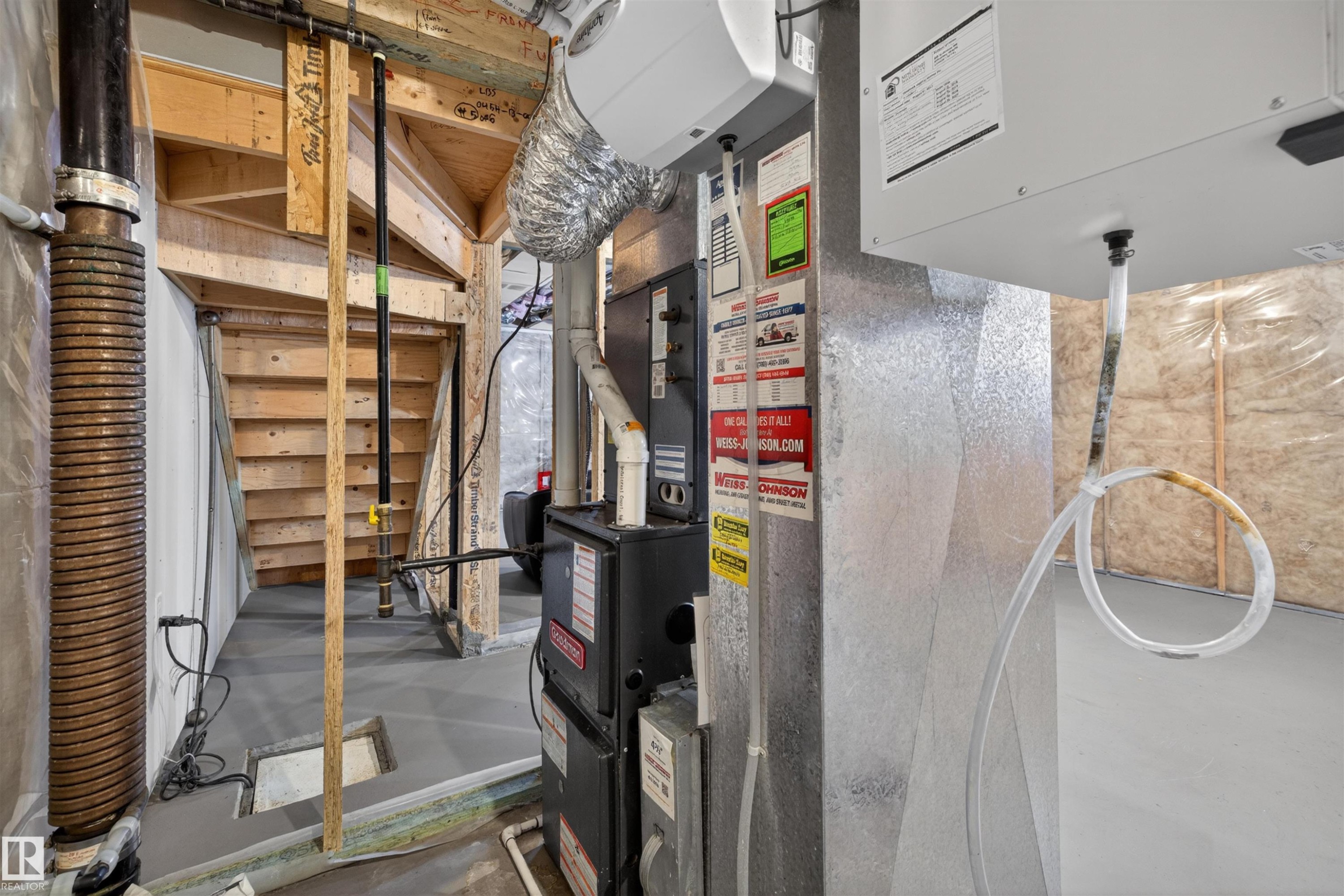 828 36 Avenue, Edmonton, AB - Indoor Photo Showing Basement