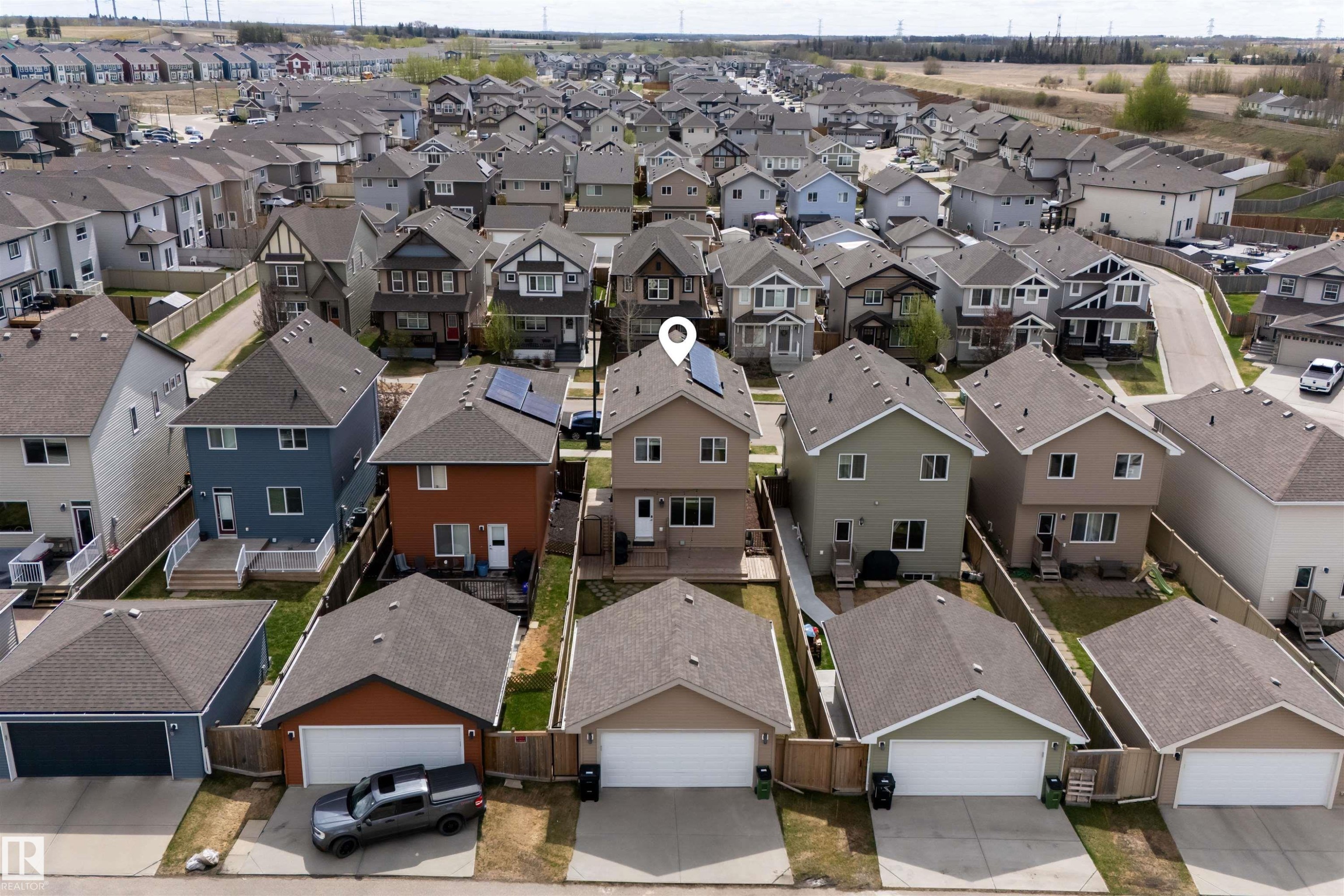 828 36 Avenue, Edmonton, AB - Outdoor With Facade