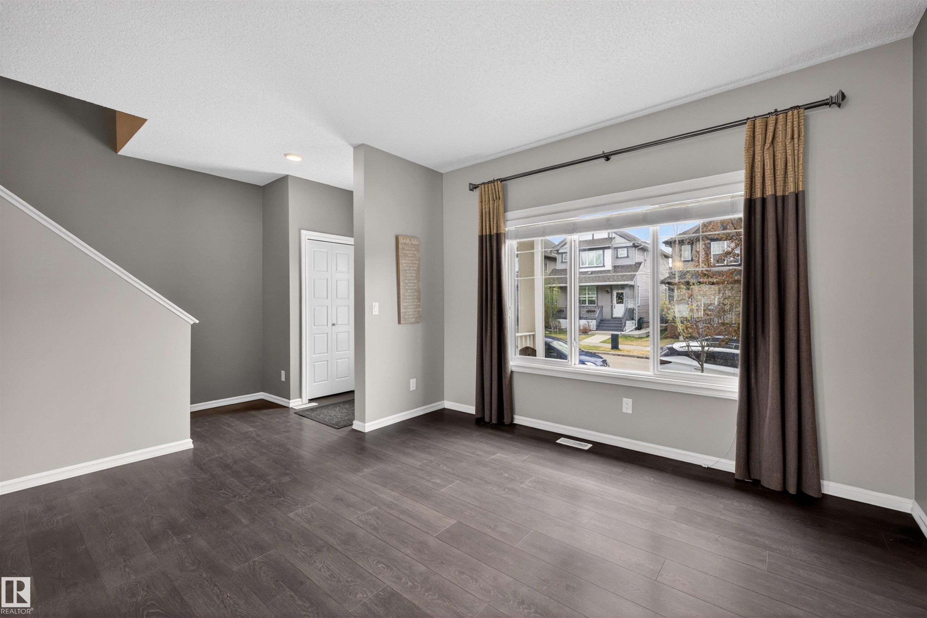 828 36 Avenue, Edmonton, AB - Indoor Photo Showing Other Room