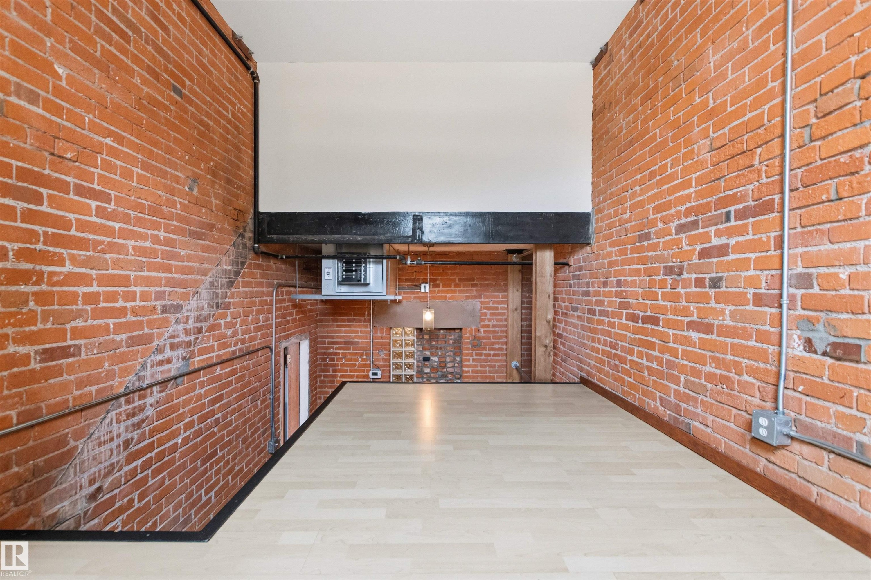 401 10249 104 Street, Edmonton, AB