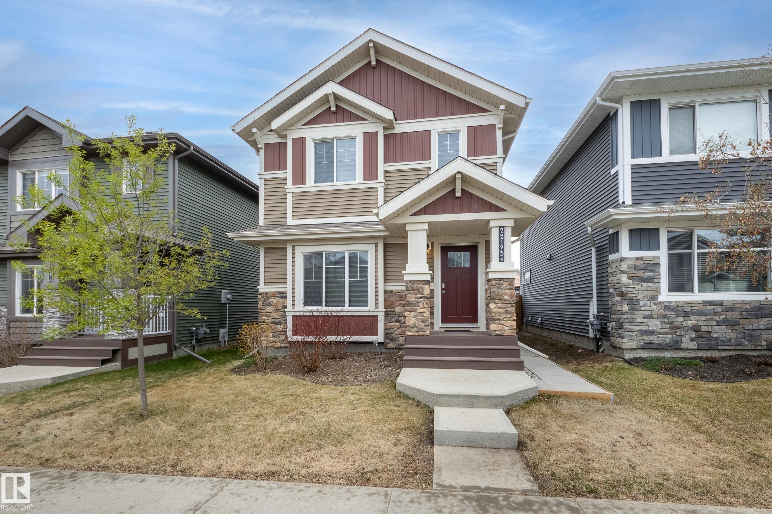 22123 88 Avenue, Edmonton, AB - Outdoor With Facade