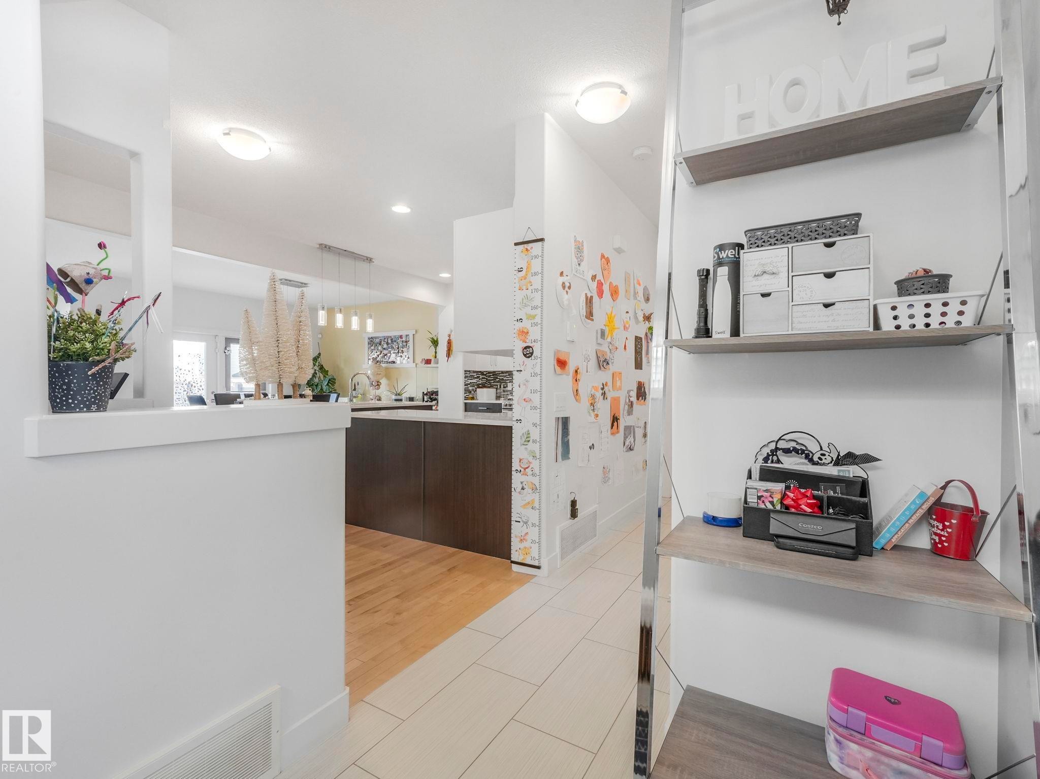 22522 98A Avenue, Edmonton, AB - Indoor Photo Showing Other Room