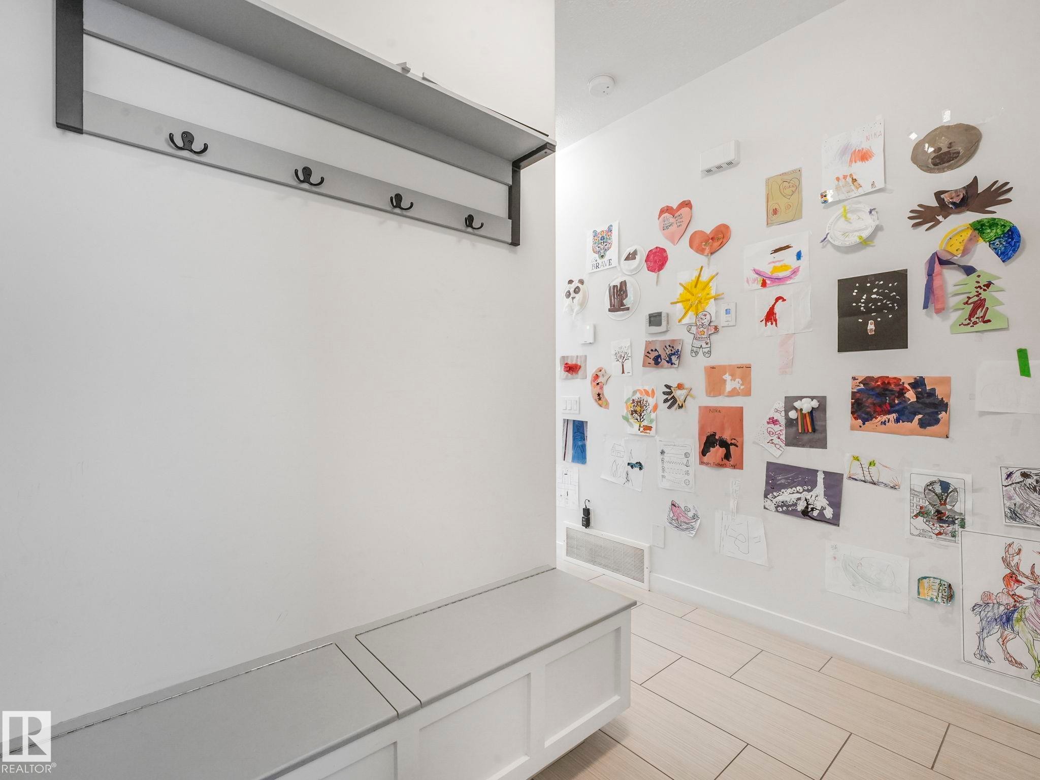 22522 98A Avenue, Edmonton, AB - Indoor Photo Showing Other Room