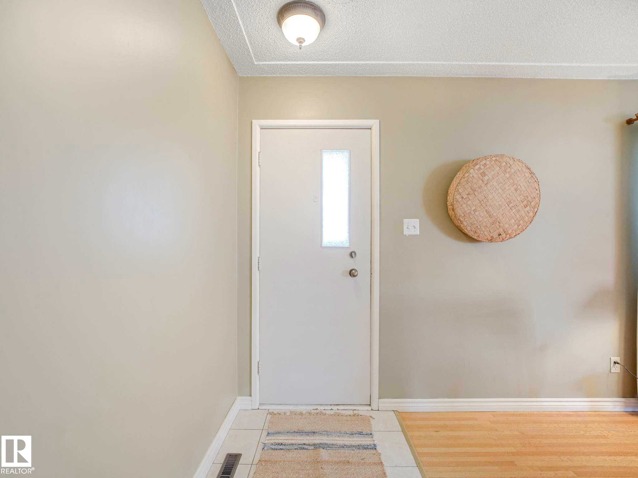 9635 64 Avenue, Edmonton, AB