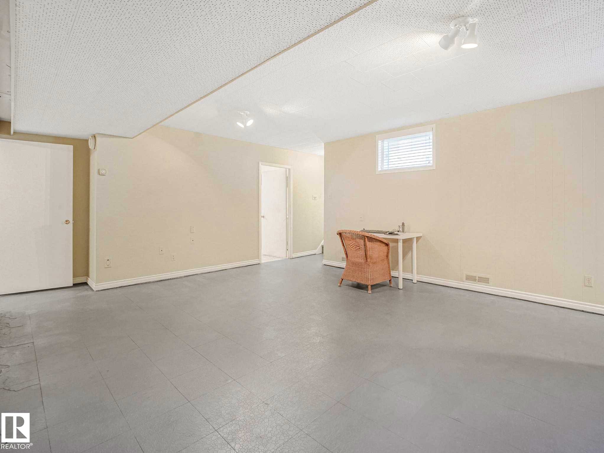 9635 64 Avenue, Edmonton, AB
