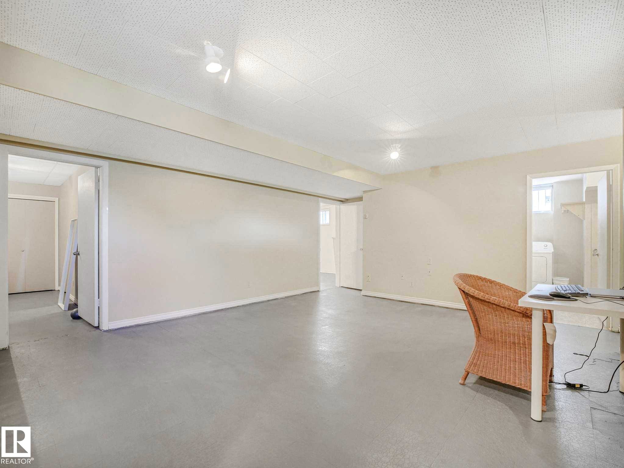 9635 64 Avenue, Edmonton, AB