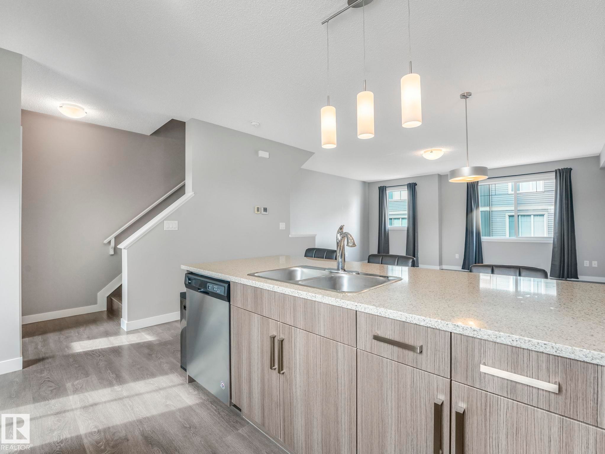 23 13139 205 Street, Edmonton, AB - Indoor Photo Showing Kitchen With Double Sink