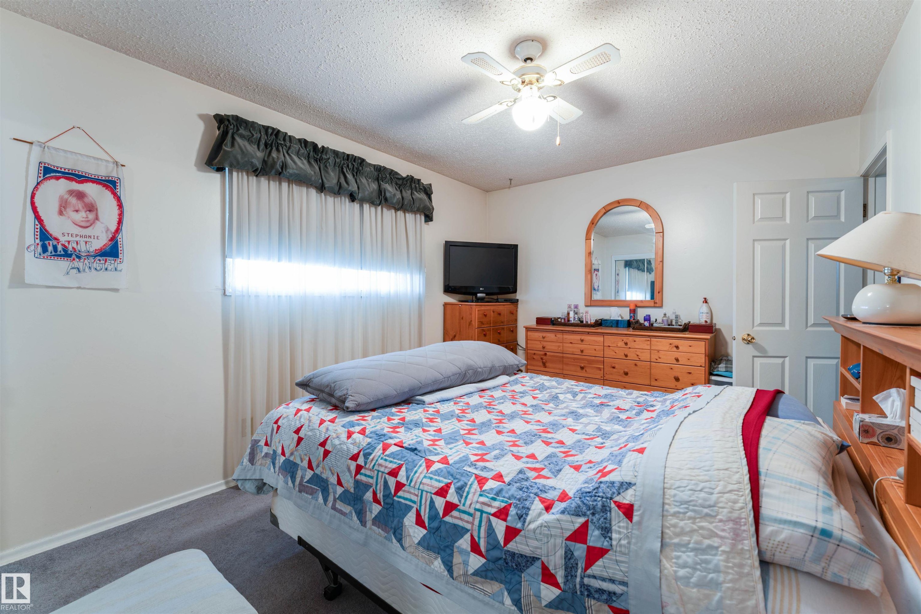 Bedroom featuring white walls and grey carpeting - 13231 74 Street, Edmonton, AB - Indoor Photo Showing Bedroom