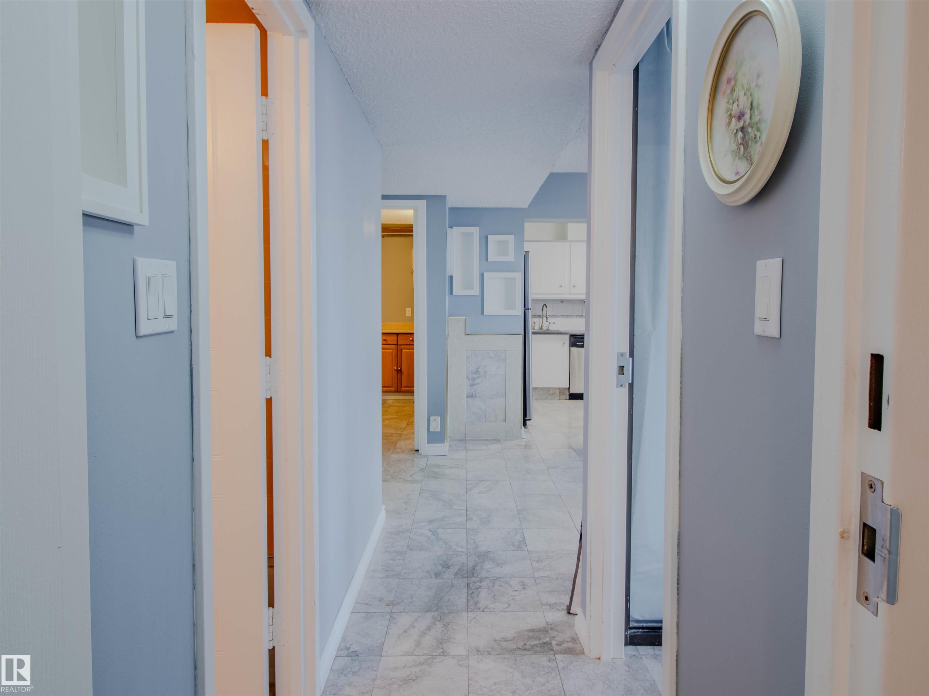202 8340 Jasper Avenue, Edmonton, AB - Indoor Photo Showing Other Room