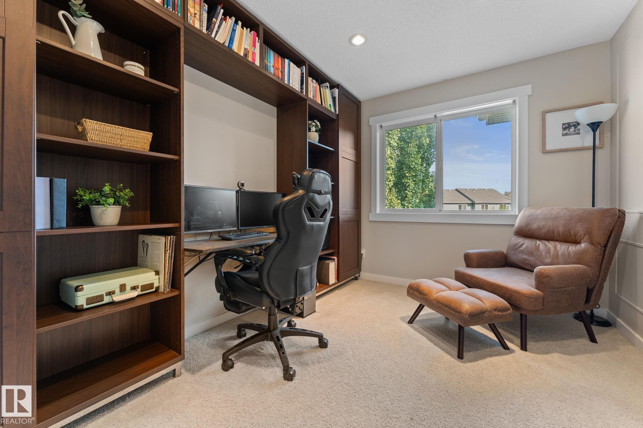 5152 4 Avenue, Edmonton, AB - Indoor Photo Showing Office