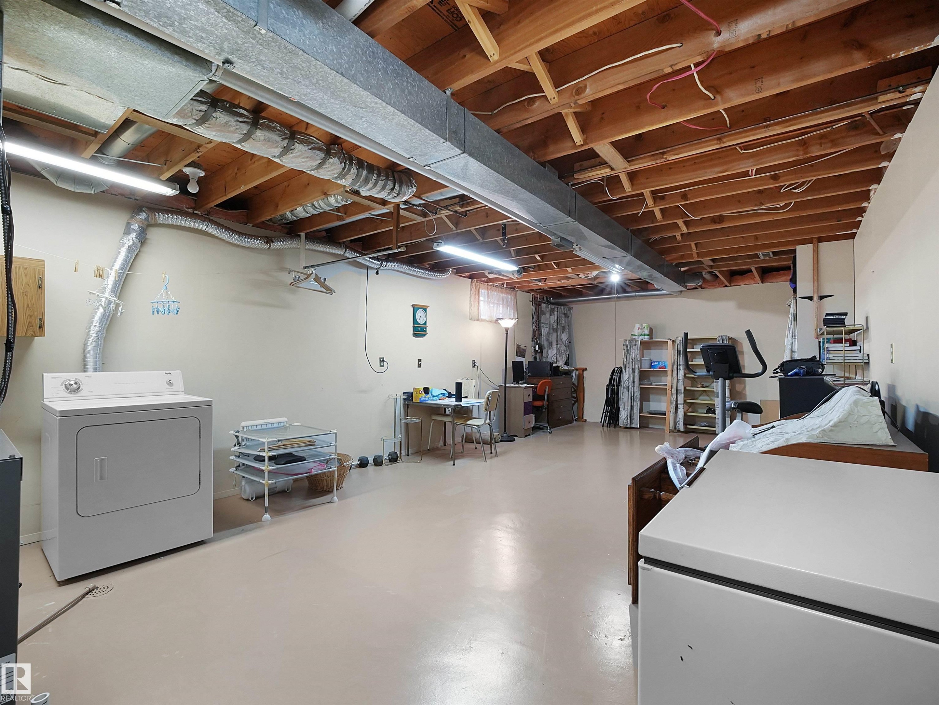 10711 24 Avenue, Edmonton, AB - Indoor Photo Showing Laundry Room