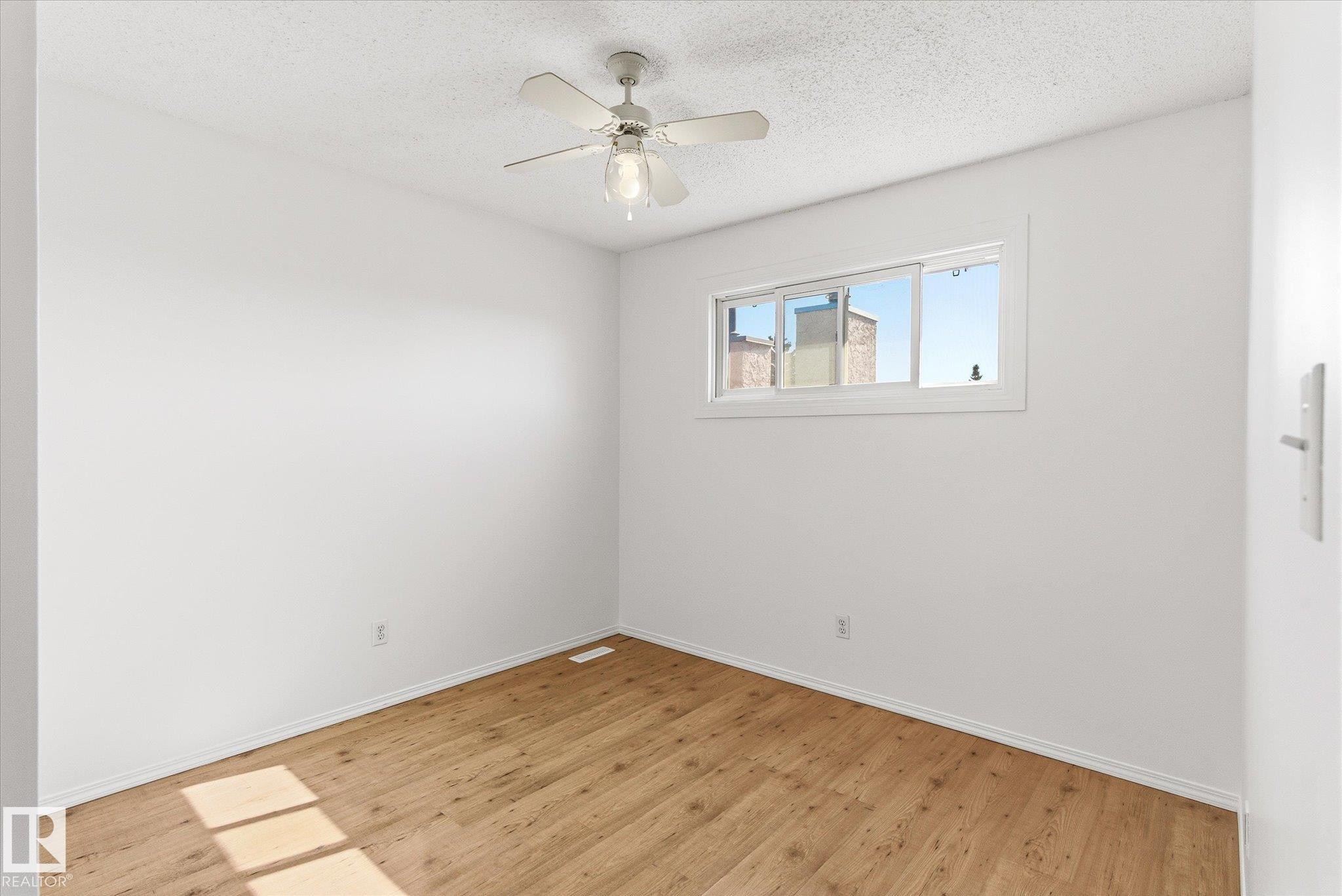 6320 184 Street, Edmonton, AB - Indoor Photo Showing Other Room