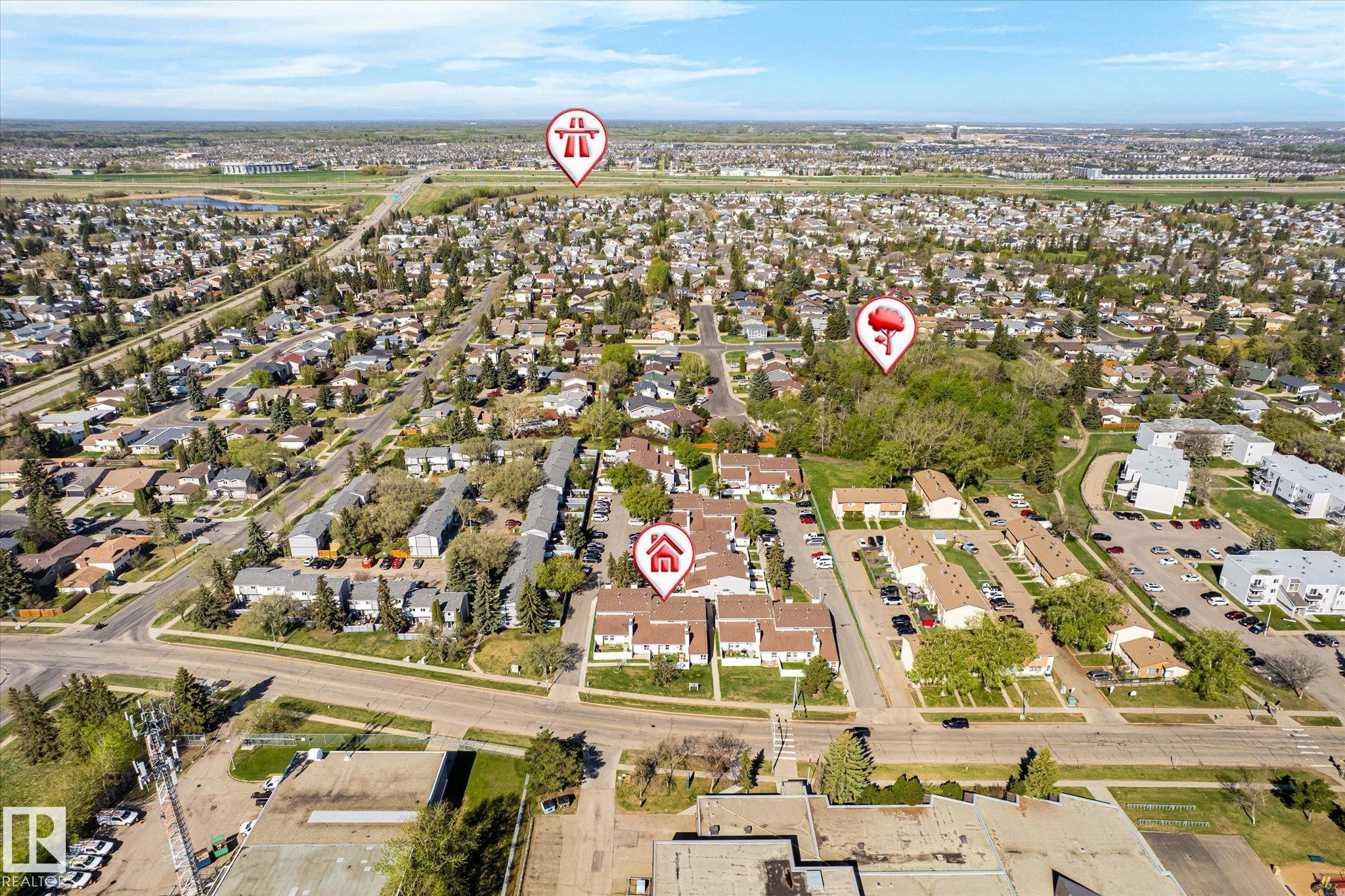 6320 184 Street, Edmonton, AB - Outdoor With View