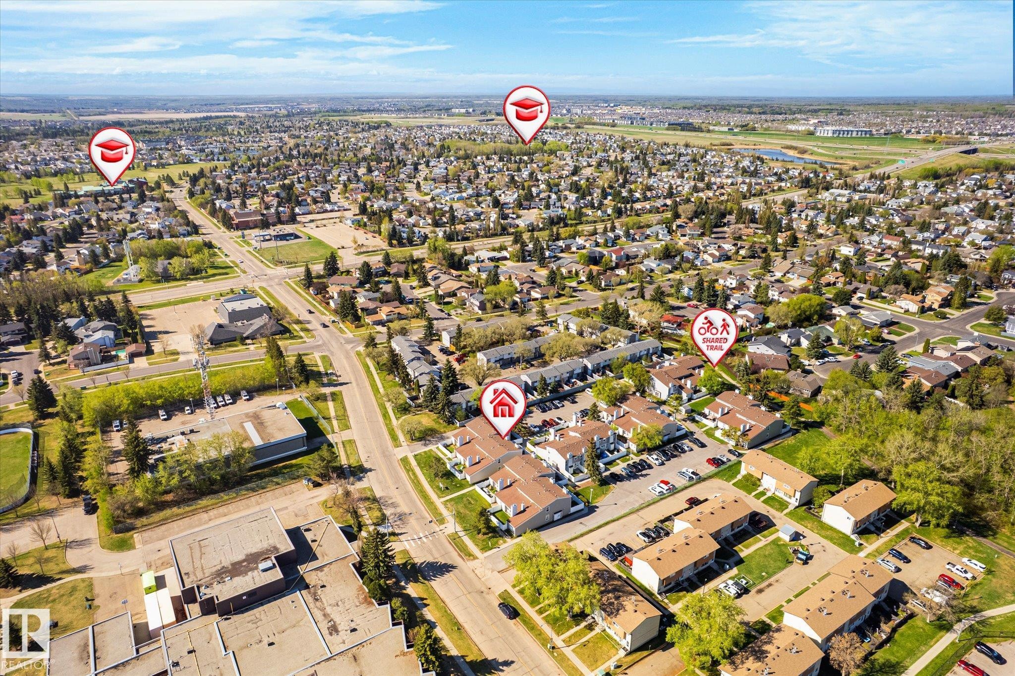 6320 184 Street, Edmonton, AB - Outdoor With View