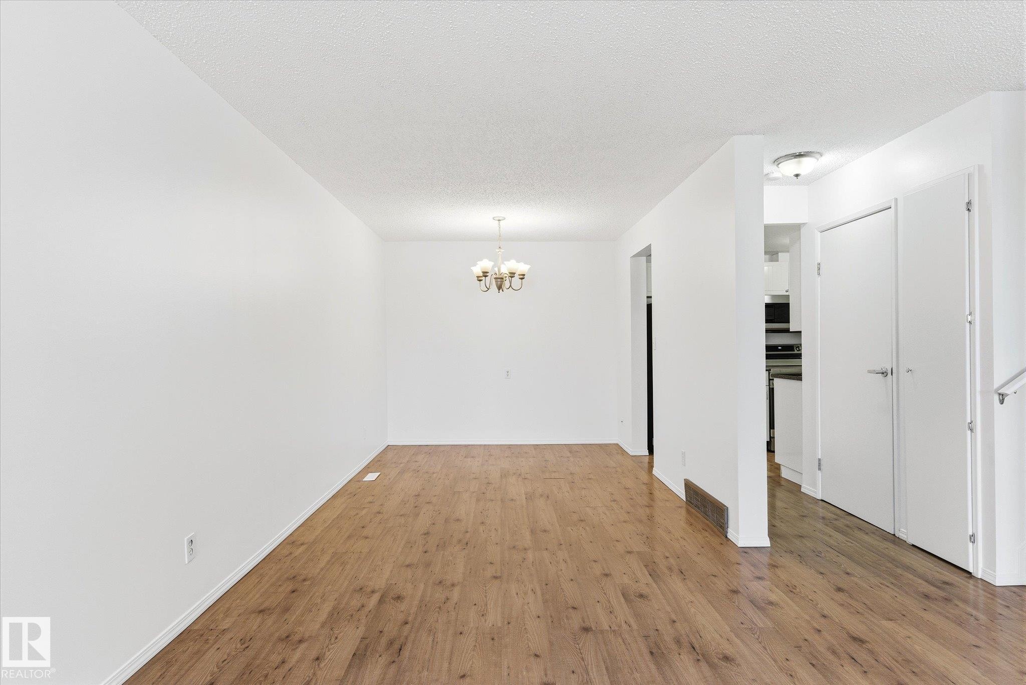 6320 184 Street, Edmonton, AB - Indoor Photo Showing Other Room