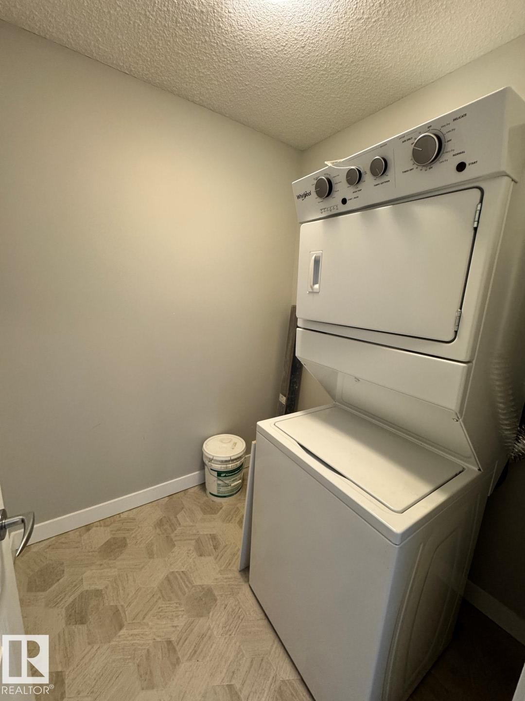 405 3670 139 Avenue, Edmonton, AB - Indoor Photo Showing Laundry Room