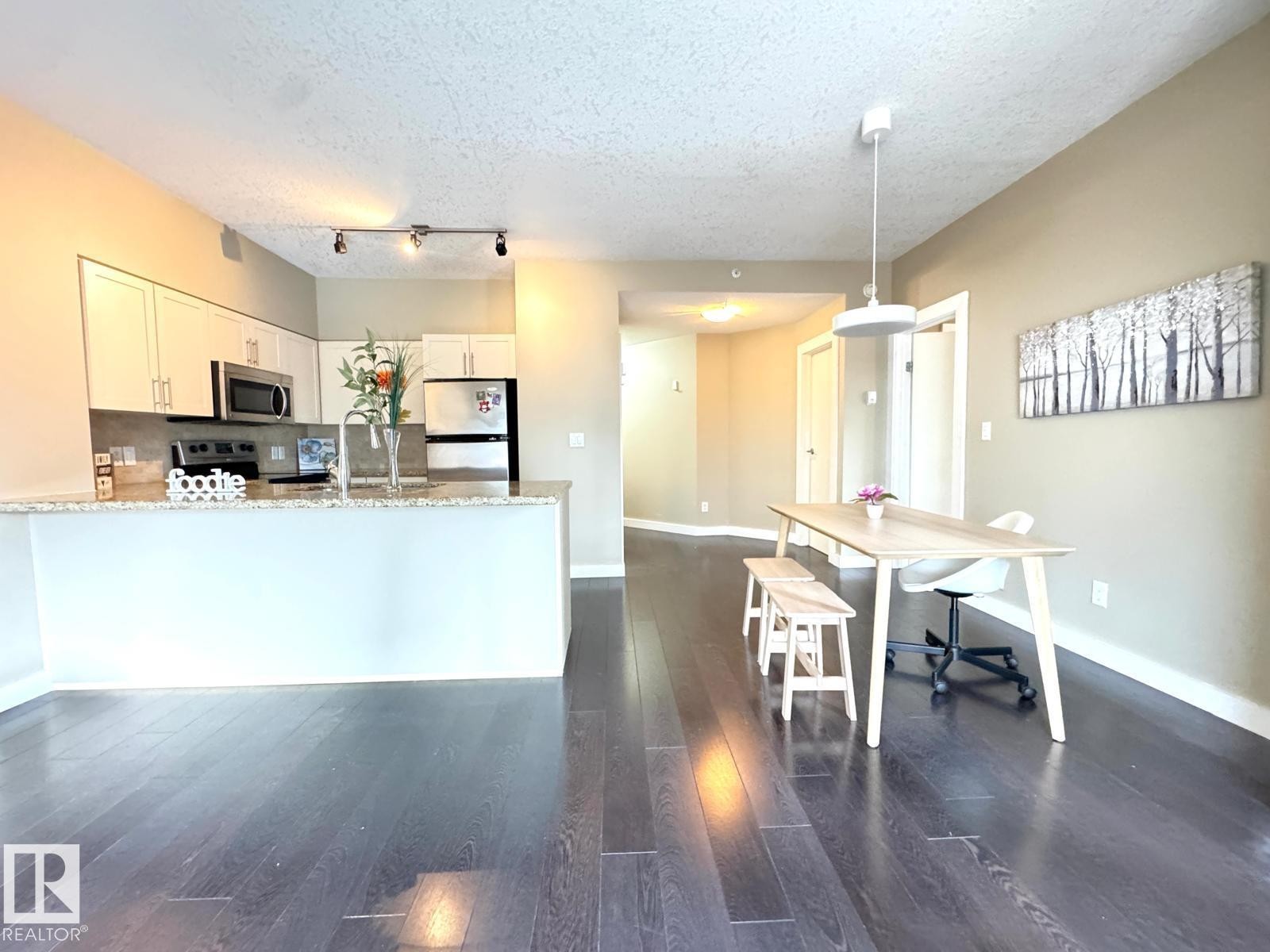 702 10136 104 Street, Edmonton, AB - Indoor Photo Showing Other Room