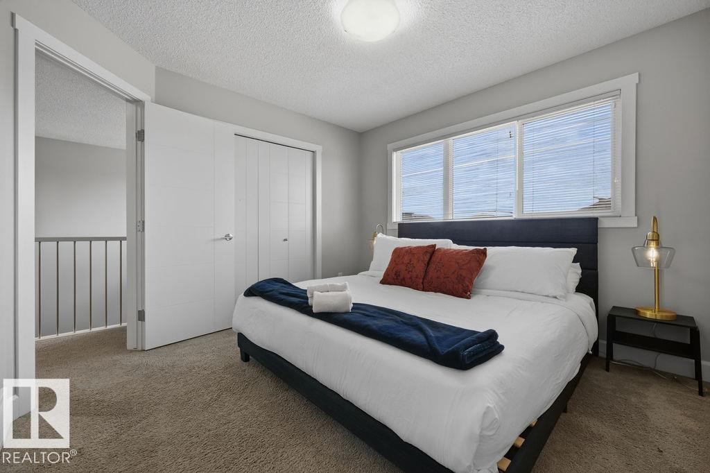 2366 Ware Crescent, Edmonton, AB - Indoor Photo Showing Bedroom