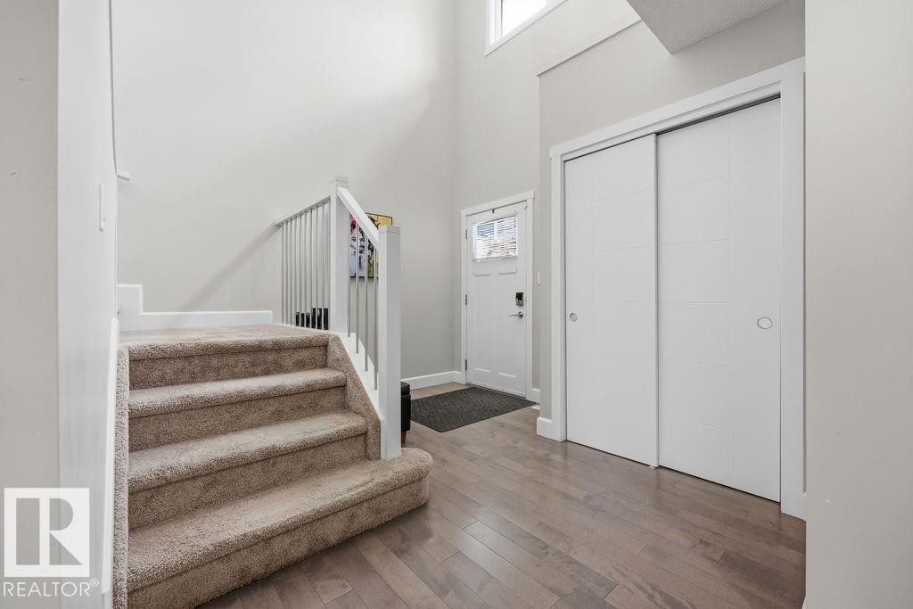 2366 Ware Crescent, Edmonton, AB - Indoor Photo Showing Other Room