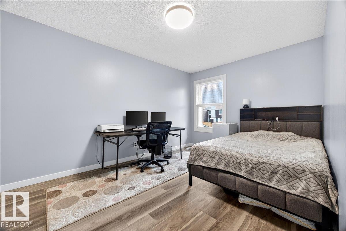 6528 184 Street, Edmonton, AB - Indoor Photo Showing Bedroom
