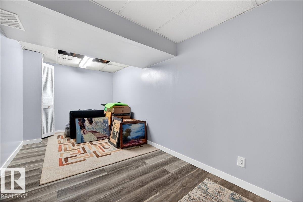 6528 184 Street, Edmonton, AB - Indoor Photo Showing Other Room