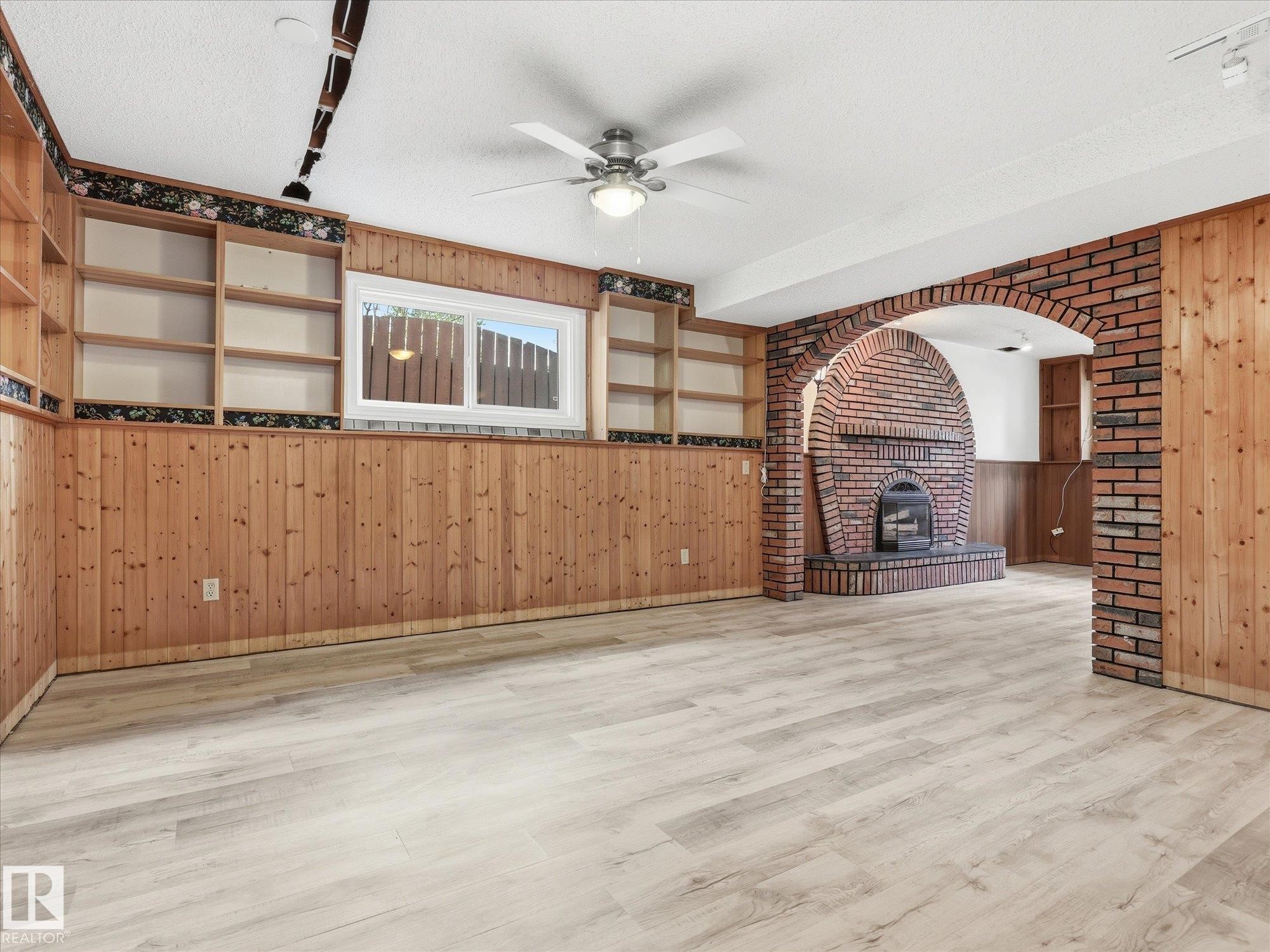 45 Lorne Crescent, St. Albert, AB - Indoor Photo Showing Other Room