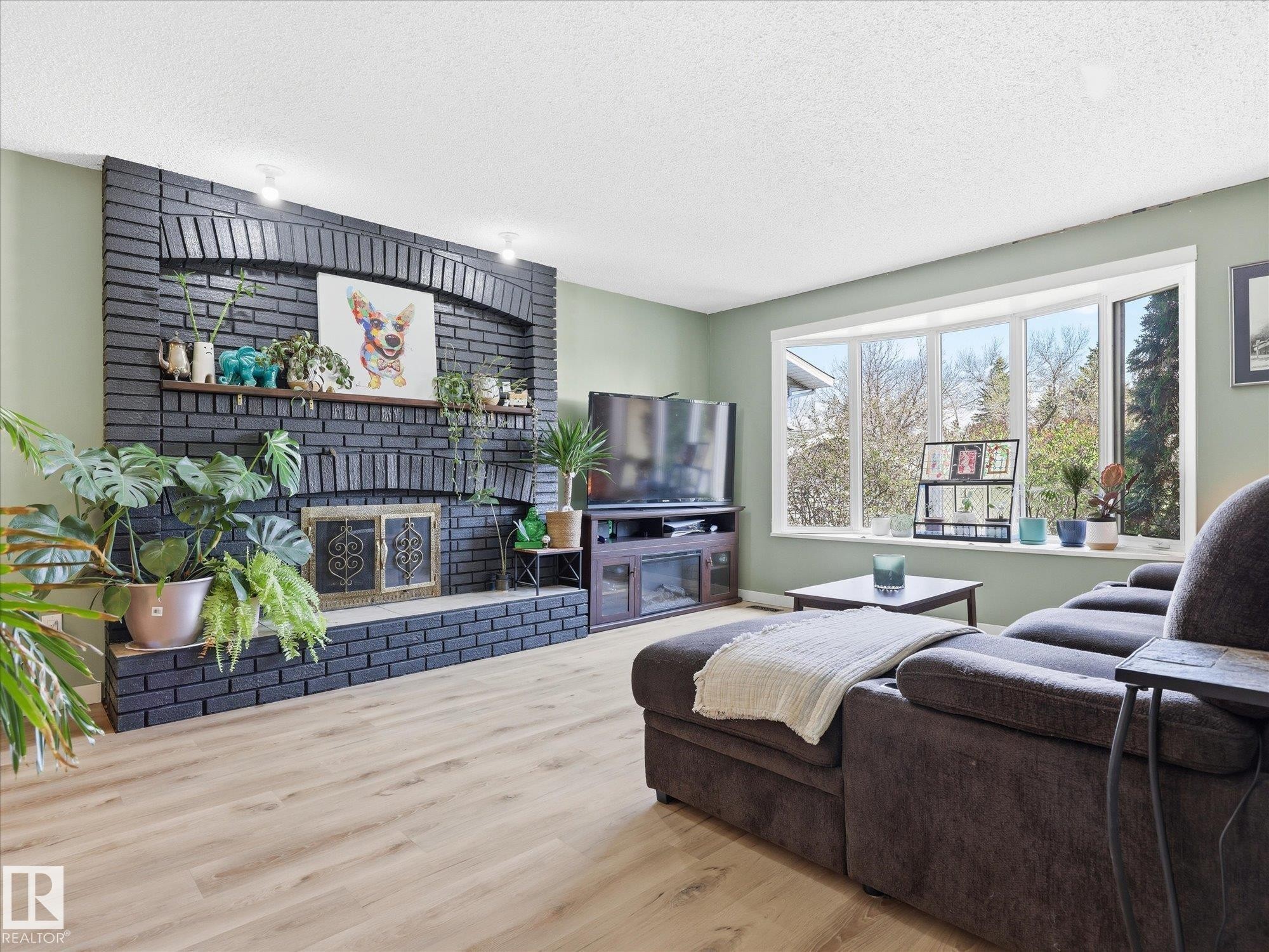 45 Lorne Crescent, St. Albert, AB - Indoor