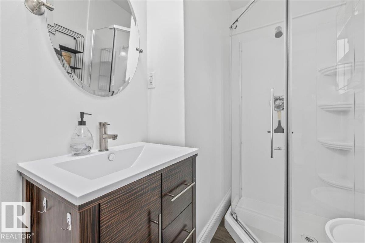4813 53 Avenue, Stony Plain, AB - Indoor Photo Showing Bathroom
