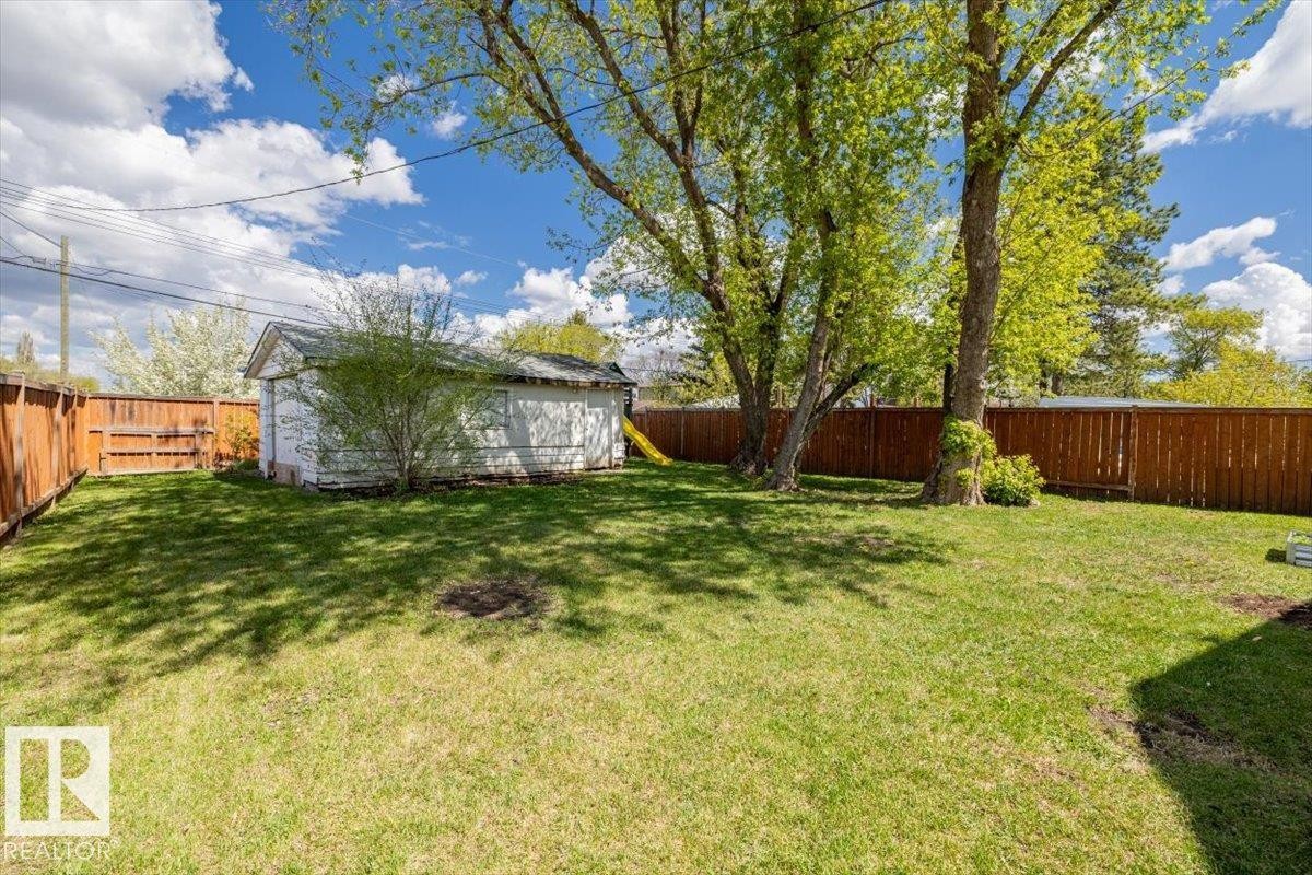4813 53 Avenue, Stony Plain, AB - Outdoor