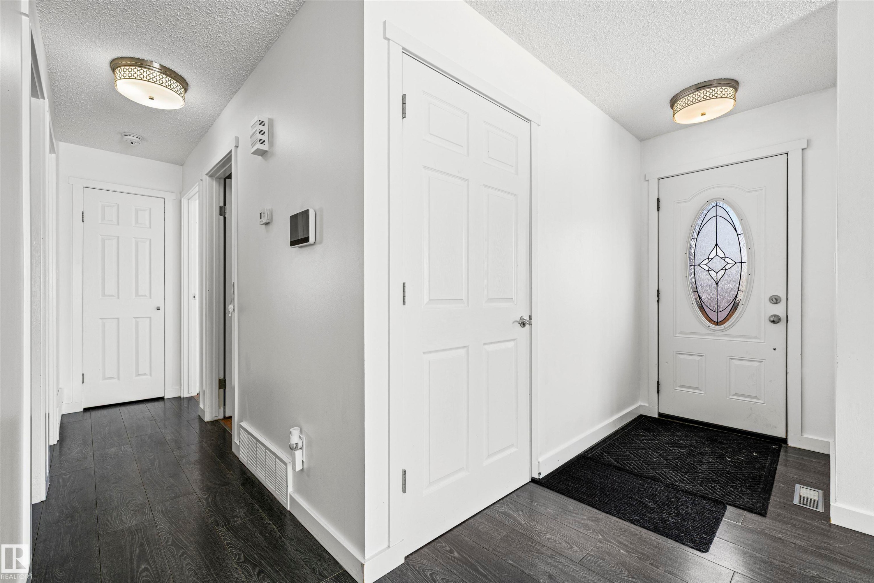 115 Warwick Road, Edmonton, AB - Indoor Photo Showing Other Room