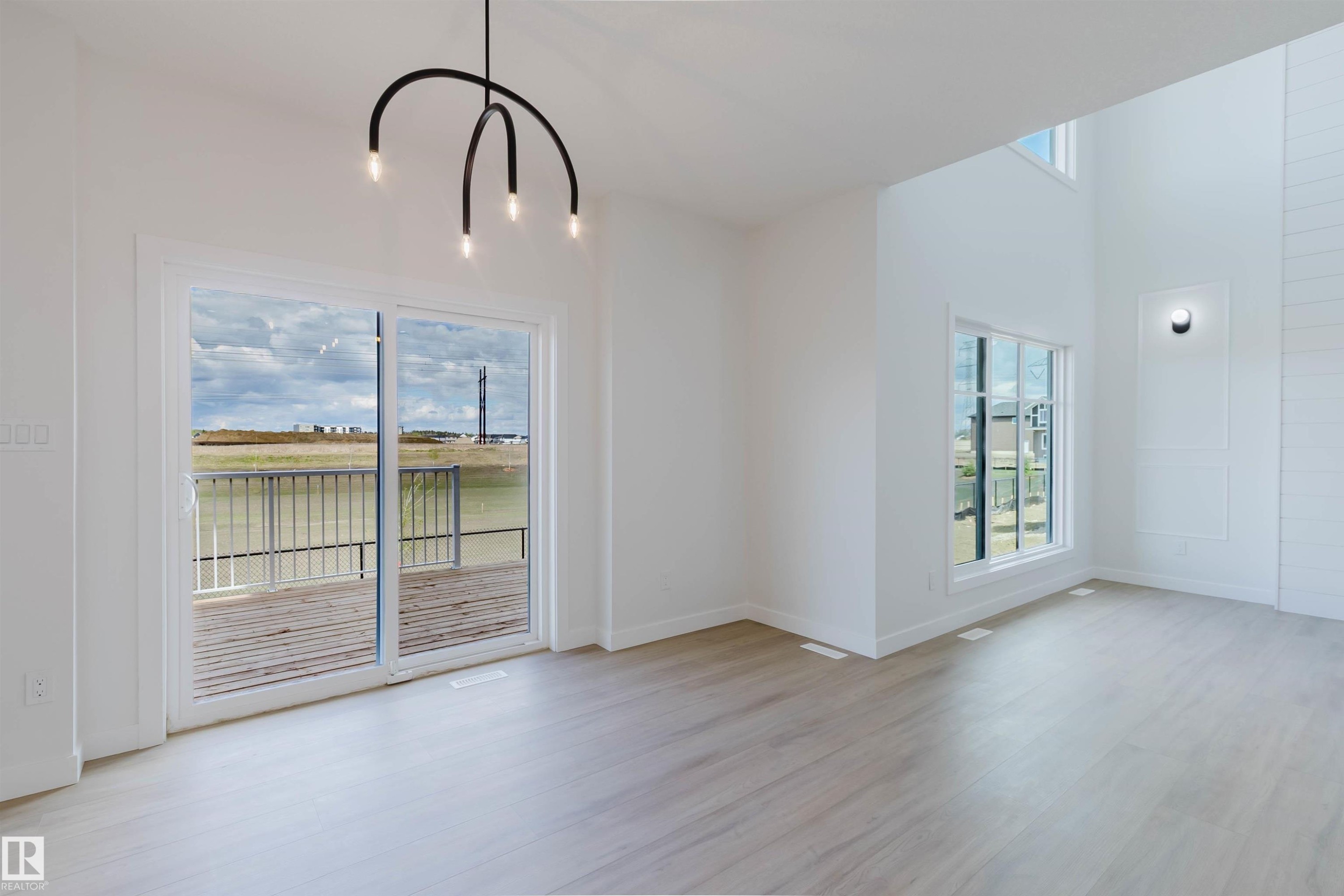 226 Edgemont Green, Edmonton, AB - Indoor Photo Showing Other Room