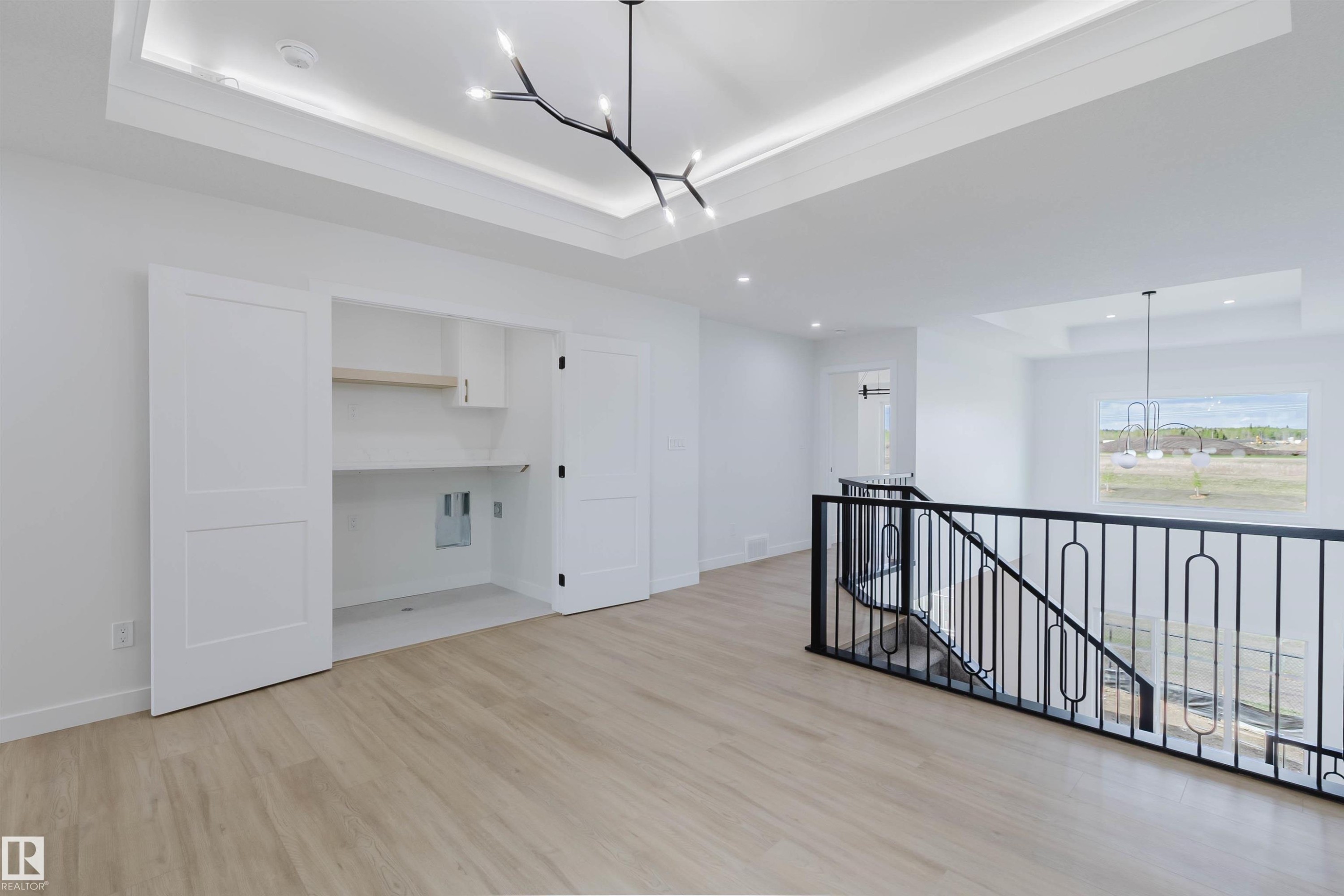 226 Edgemont Green, Edmonton, AB - Indoor Photo Showing Other Room