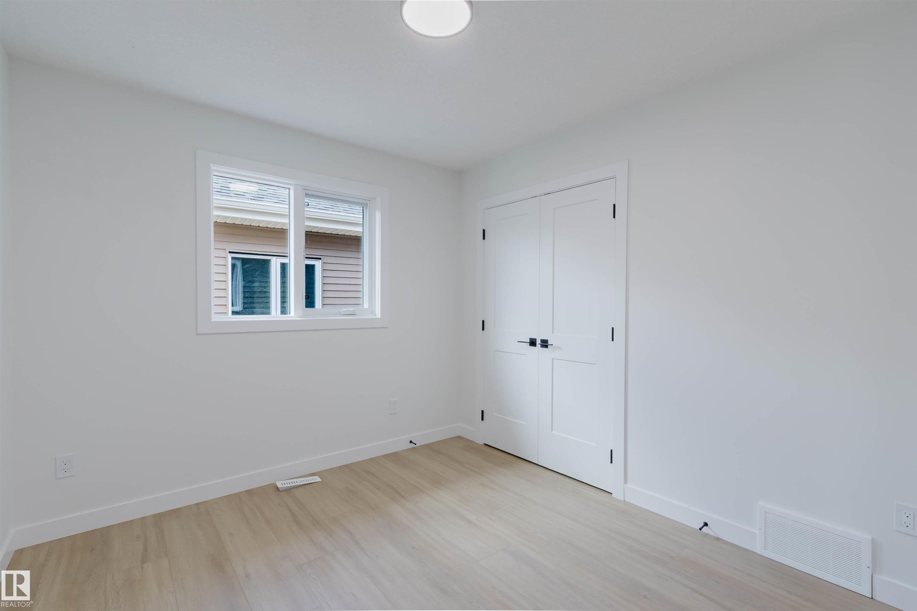 226 Edgemont Green, Edmonton, AB - Indoor Photo Showing Other Room