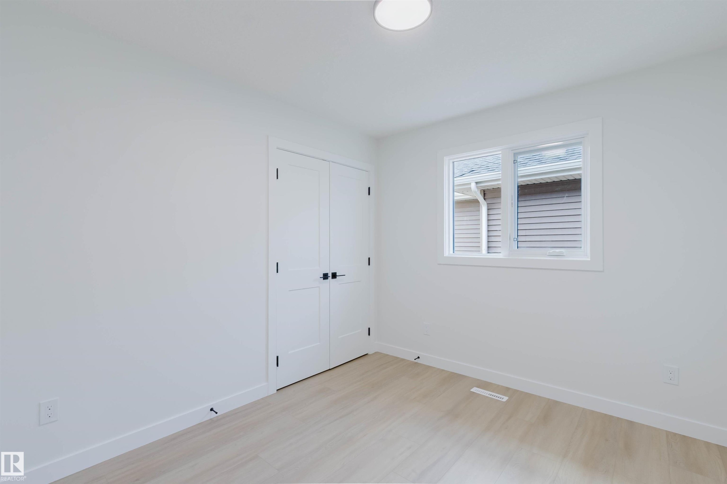 226 Edgemont Green, Edmonton, AB - Indoor Photo Showing Other Room